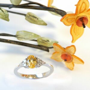 Bague Saphir jaune et diamants